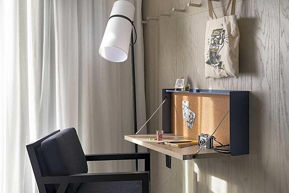 Hotel Moxy Vanderbilt Area 3*