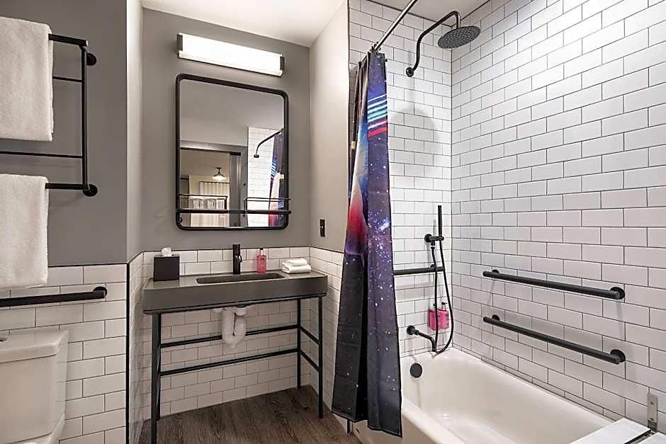 Moxy Vanderbilt Area 3* Nashville