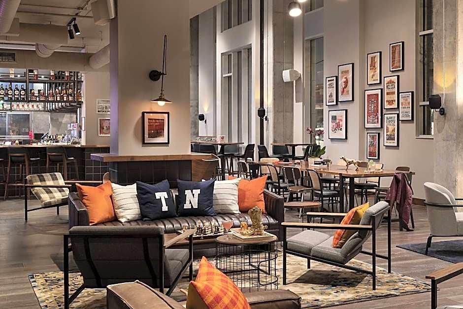 Hotel Moxy Vanderbilt Area 3*