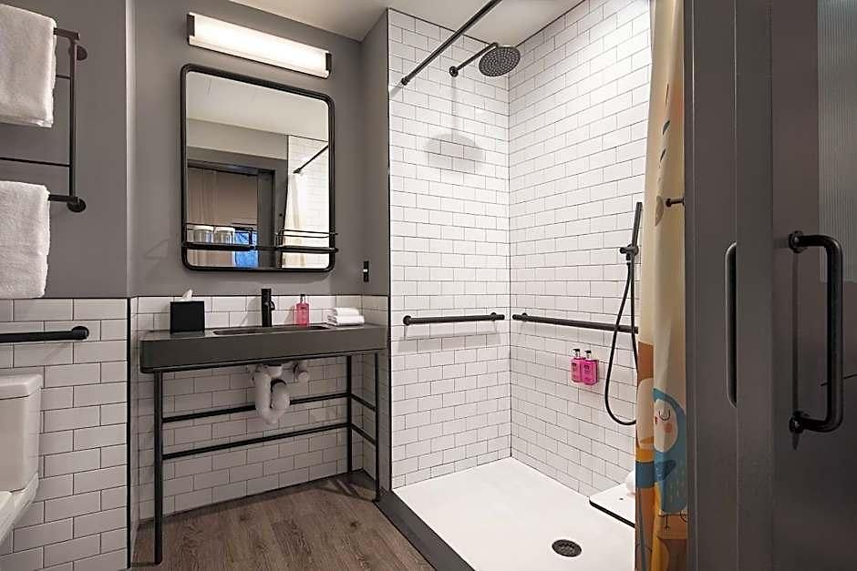 Hotel Moxy Vanderbilt Area Nashville