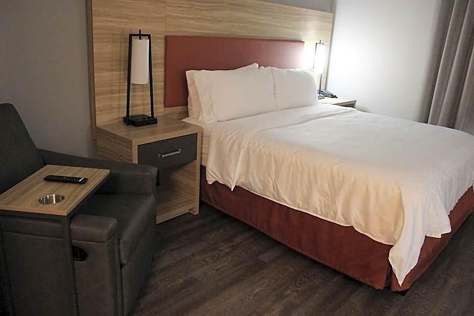 Hotel Candlewood - South By Ihg