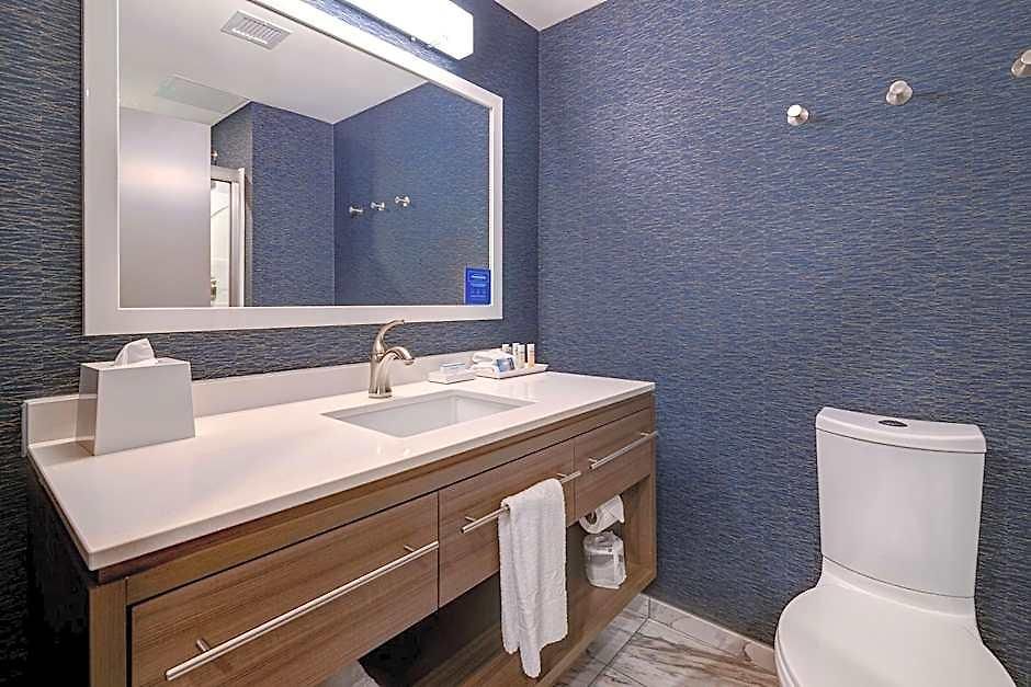 Hotel Home2 By Hilton Downtown-metrocenter Nashville
