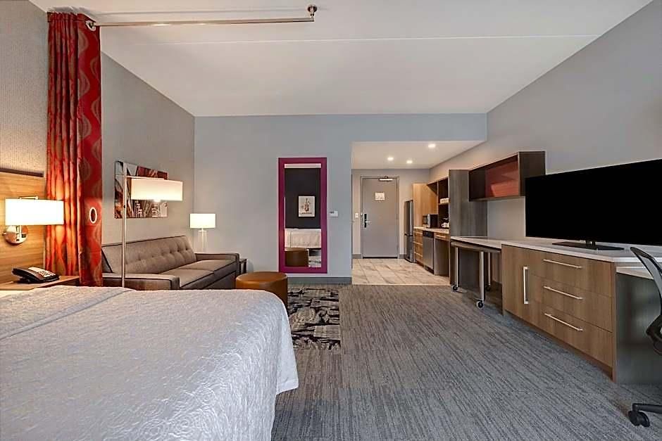 Hotel Home2 By Hilton Downtown-metrocenter 3*