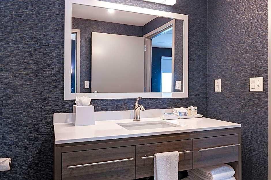 Hotel Home2 By Hilton Downtown-metrocenter Nashville
