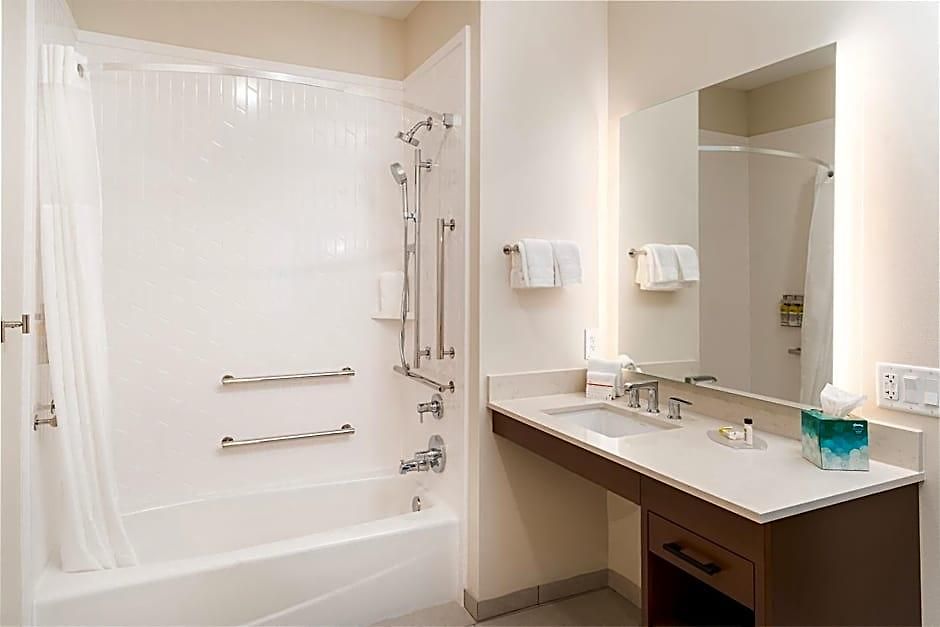 Staybridge - Vanderbilt Area By Ihg Hotel