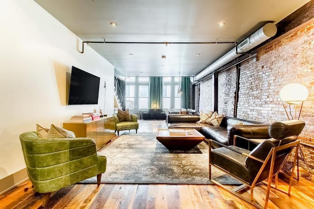 Tasteful Loft *