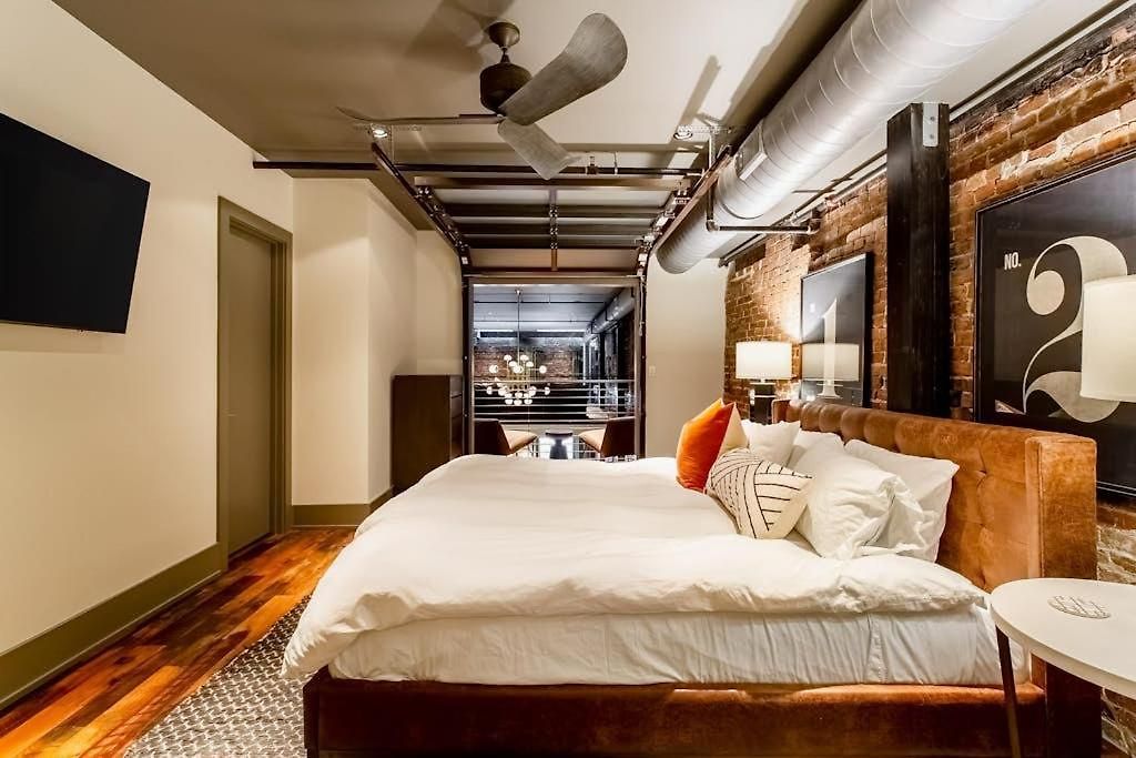 Tasteful Loft Apartment *