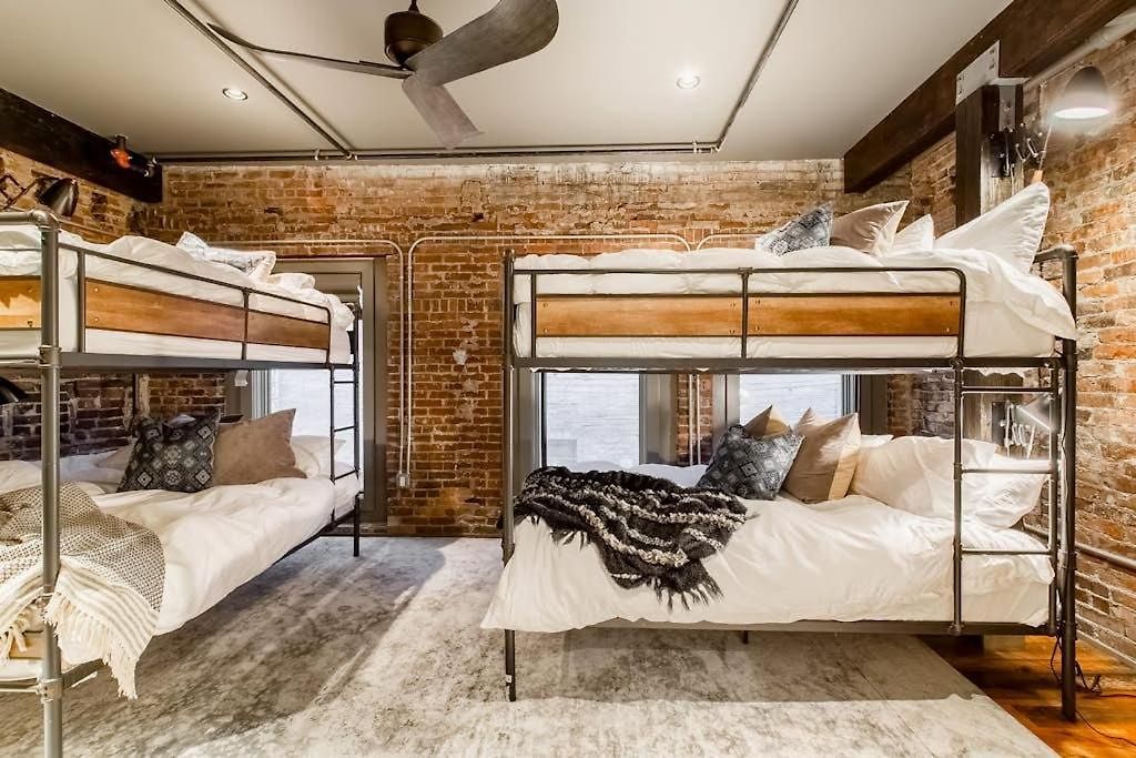Tasteful Loft Apartment *