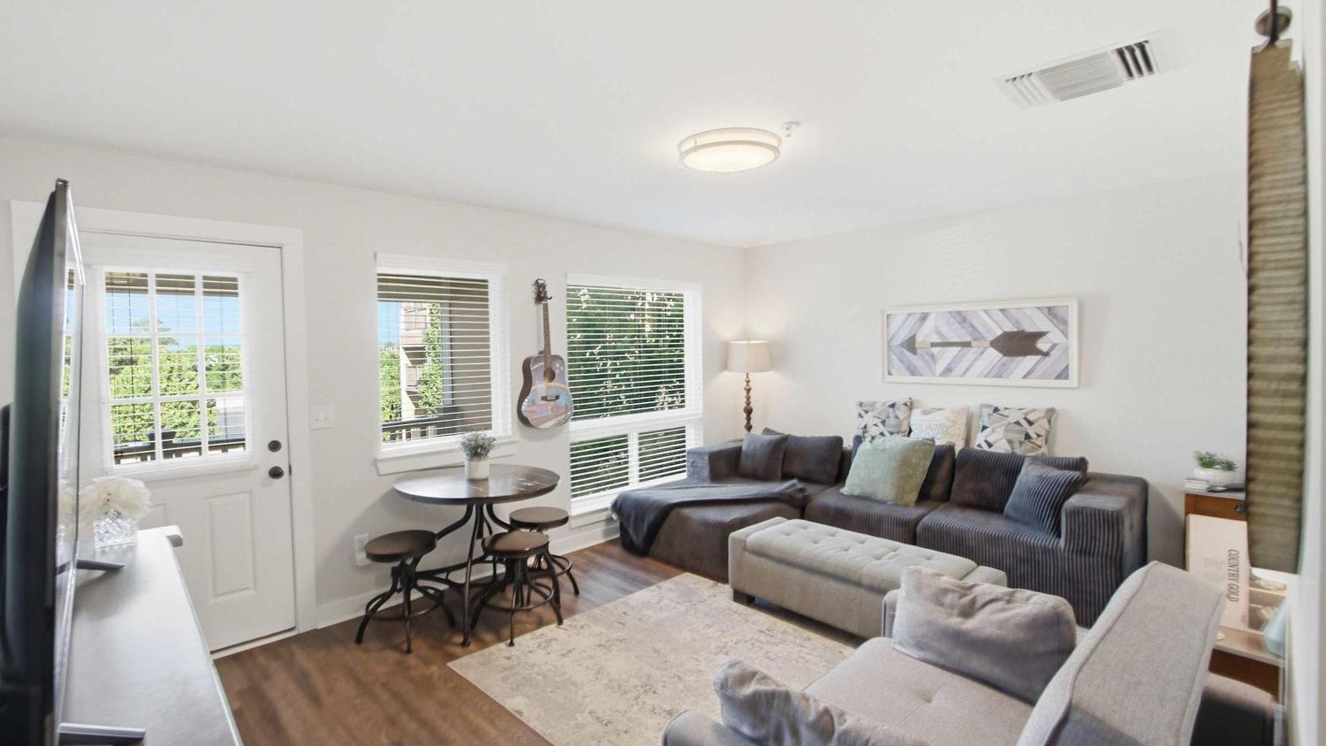 1062 Riverfront *
