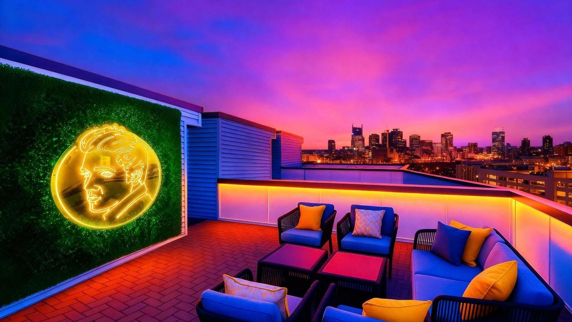 New Luxe Roofdeck 13 Beds *