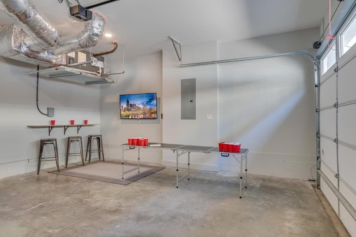New East Oasis 13beds Roofdeck Free Parking Holiday home Nashville