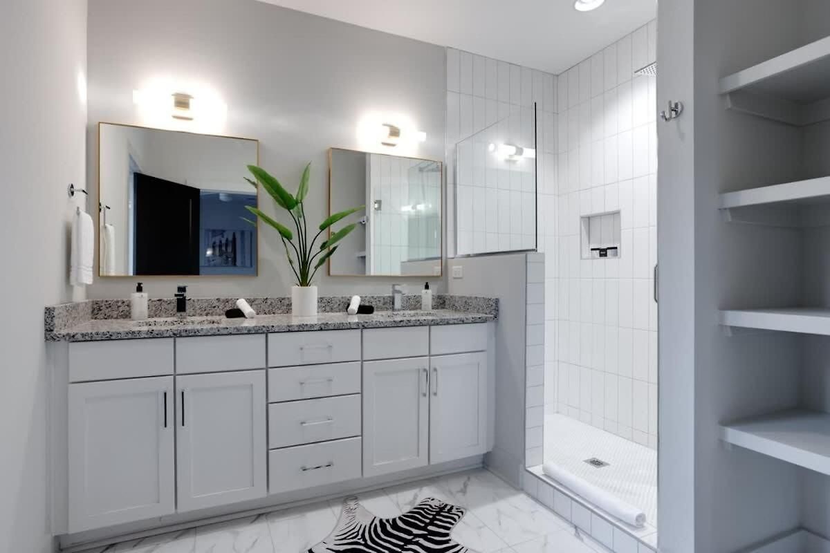 New East Oasis 13beds Roofdeck Free Parking *