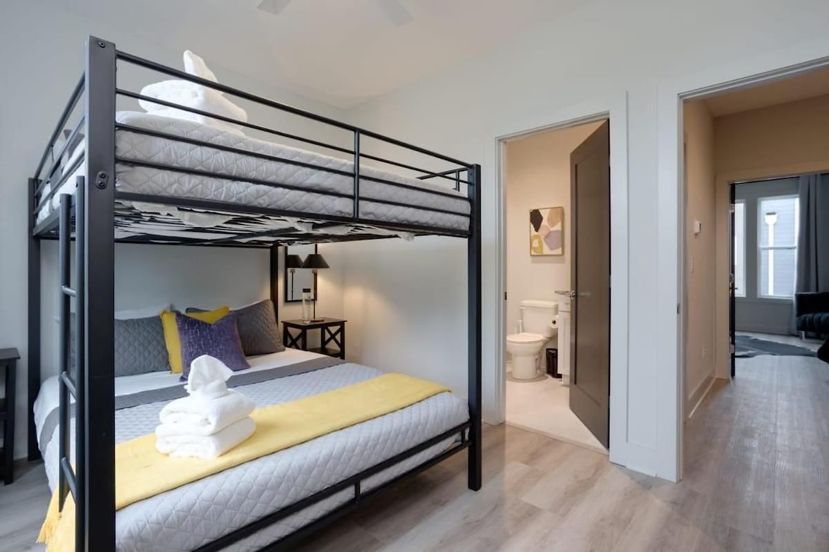 New East Oasis 13beds Roofdeck Free Parking Holiday home Nashville