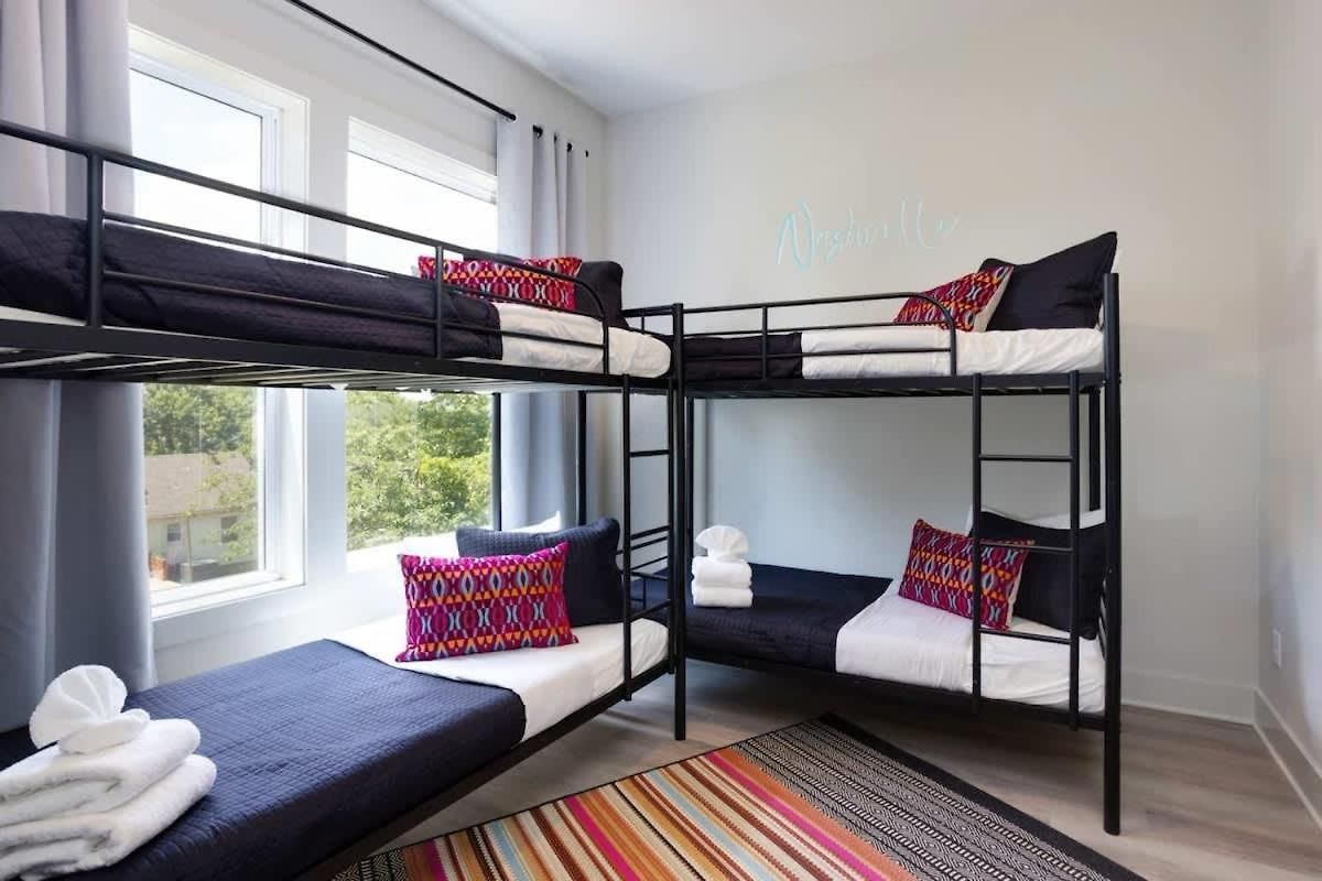 New East Oasis 13beds Roofdeck Free Parking * Nashville