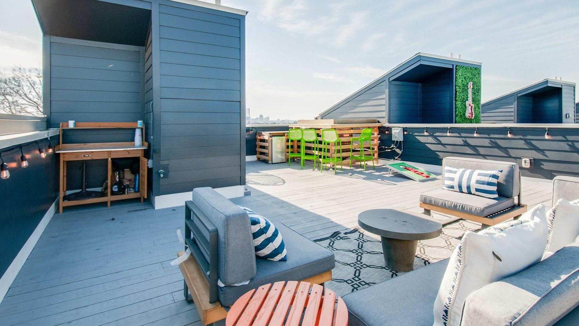 East Nash Double - 26 Beds Fast * Nashville