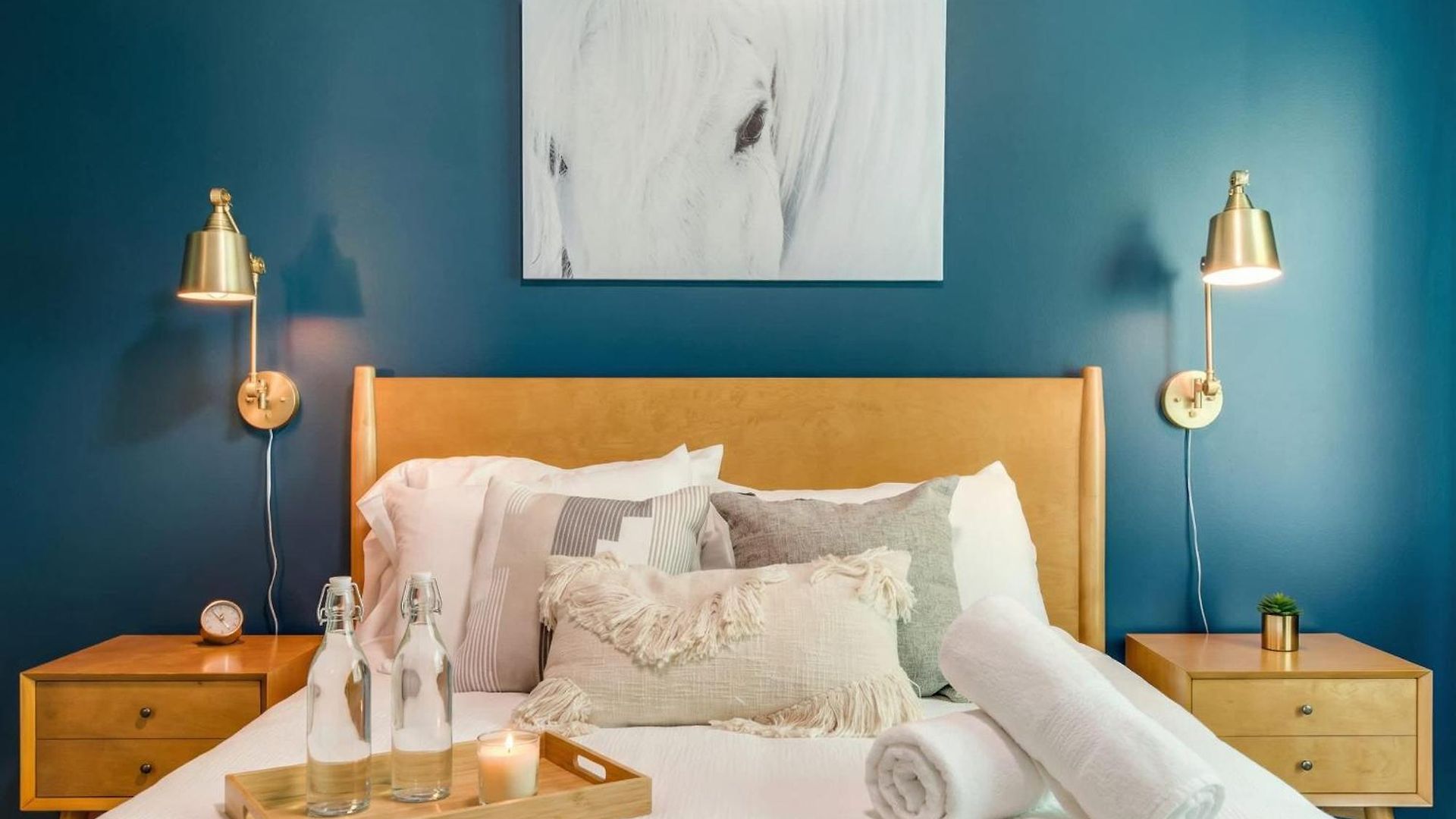 Downtown Luxury - 10 Beds & Free Parking *