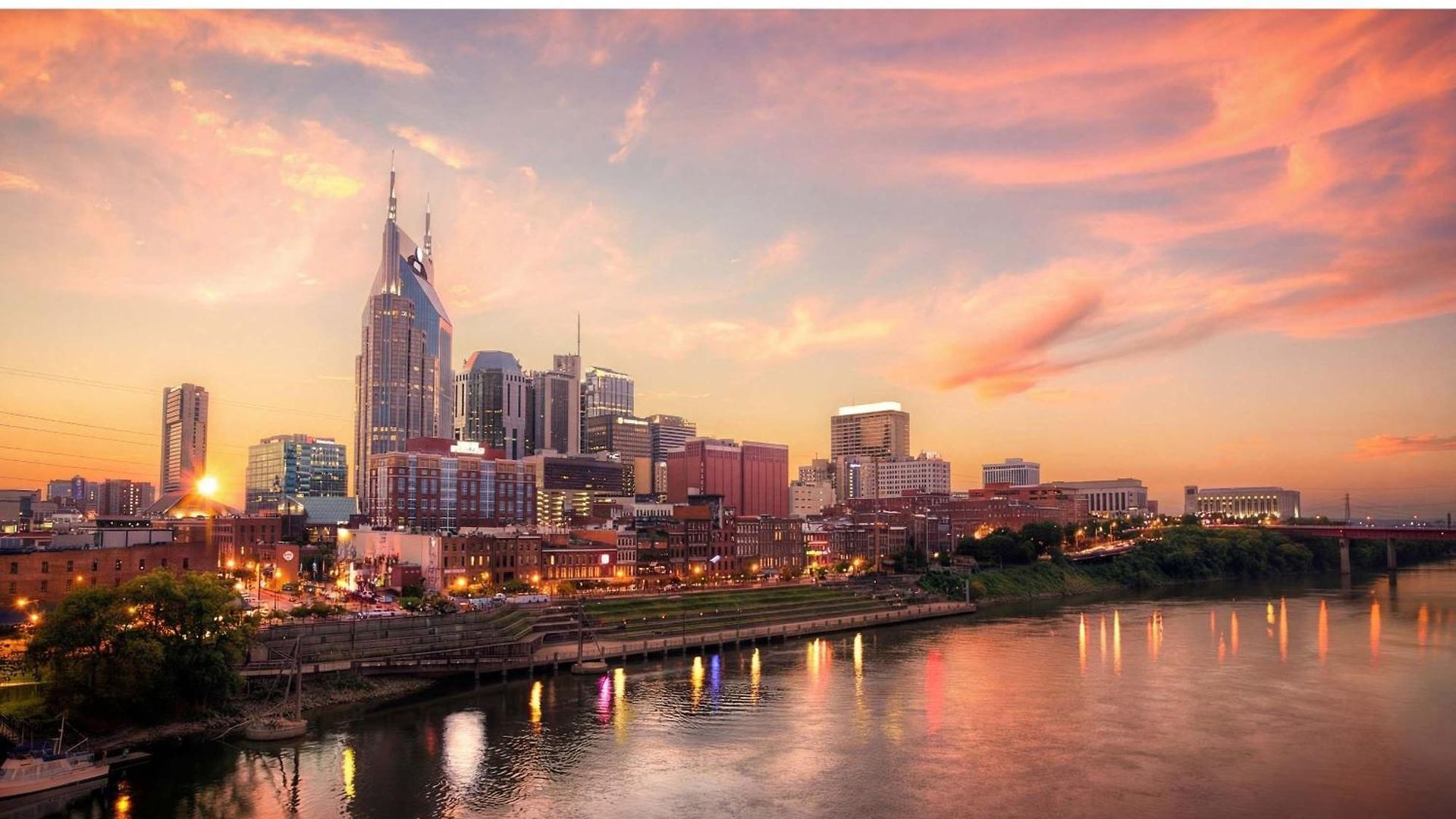 Downtown Luxury - 10 Beds & Free Parking Holiday home Nashville