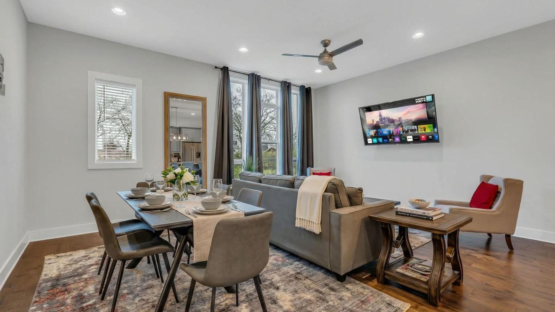 New Luxe 4br 12 Beds - Roofdeck Views - Chefs Kitchen Holiday home