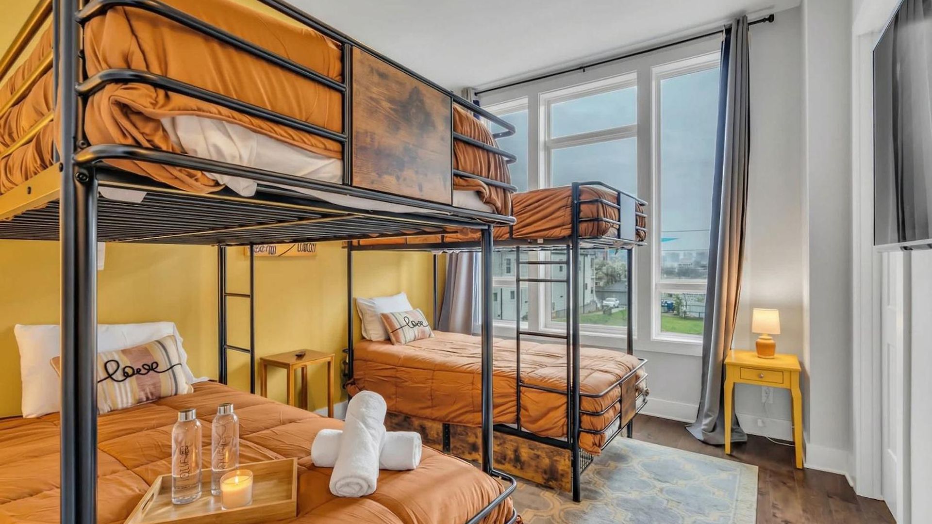 Holiday home New Luxe 4br 12 Beds - Roofdeck Views - Chefs Kitchen Nashville