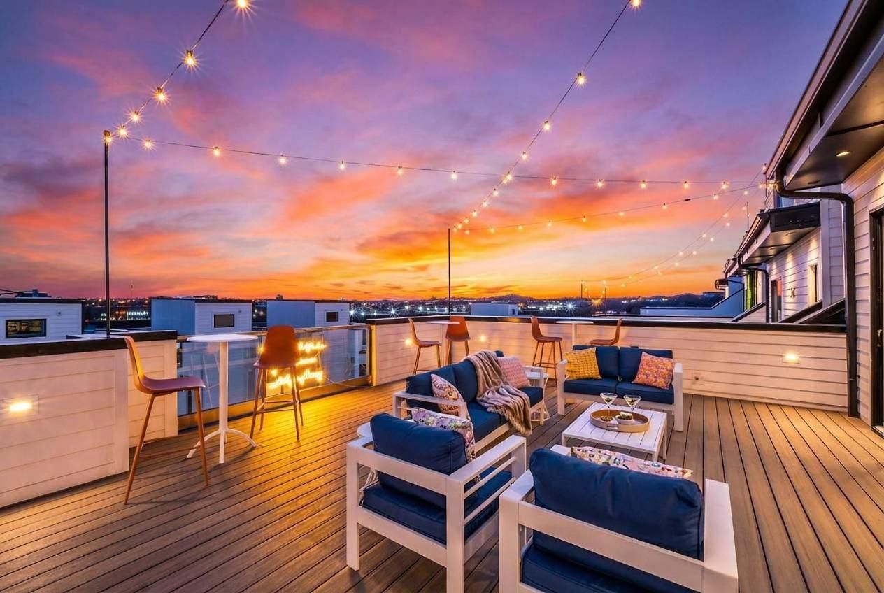 New Nash Eras - Rooftop Decks With Hot Tub - 15 Beds * Nashville