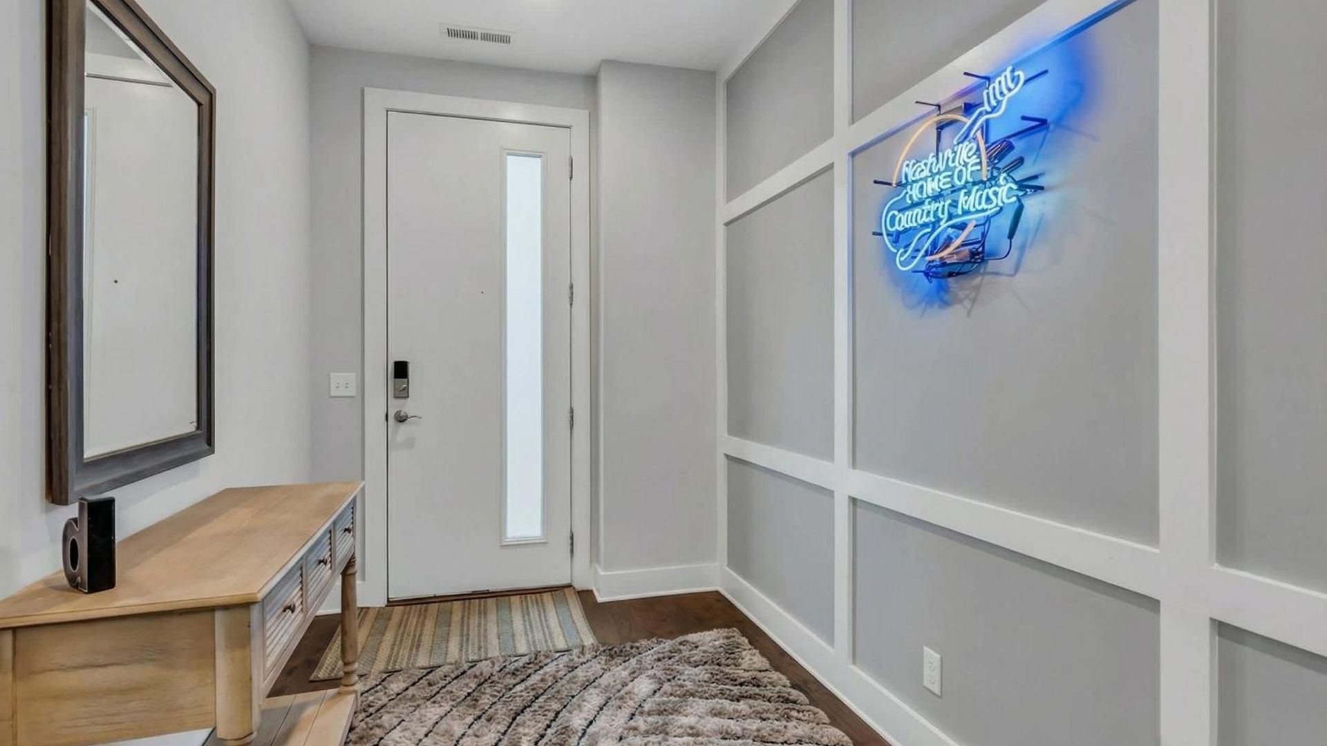 New Luxe 4br 12 Beds - Roofdeck Views - Chefs Kitchen Holiday home *
