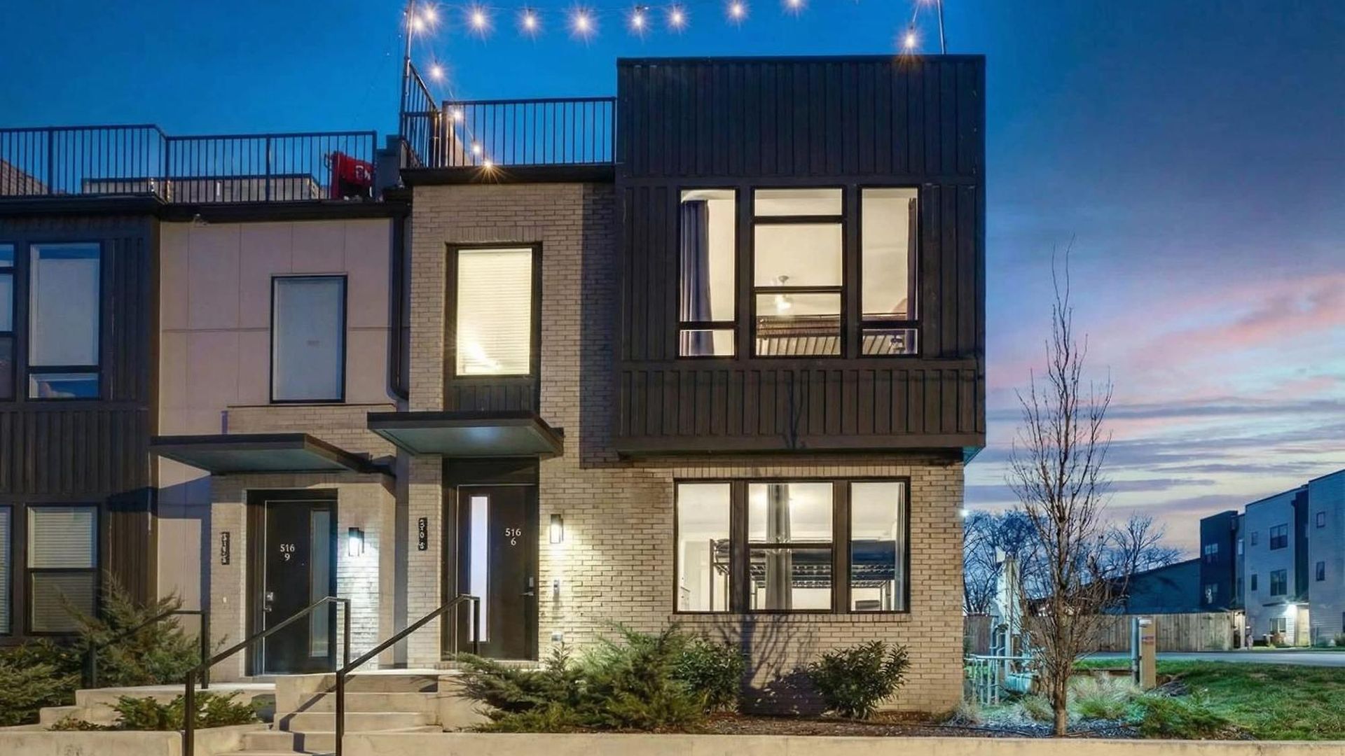 New Luxe 4br 12 Beds - Roofdeck Views - Chefs Kitchen Holiday home Nashville