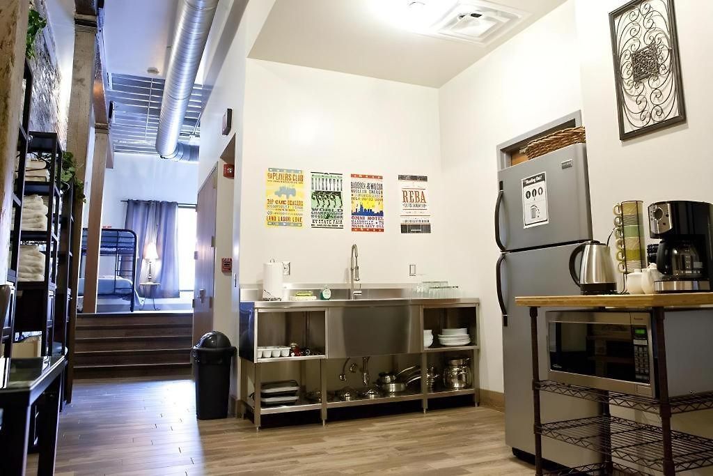 Hostel Downtown - Adults Only