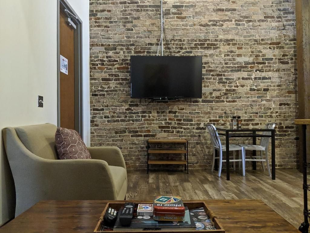 Downtown - Adults Only Nashville