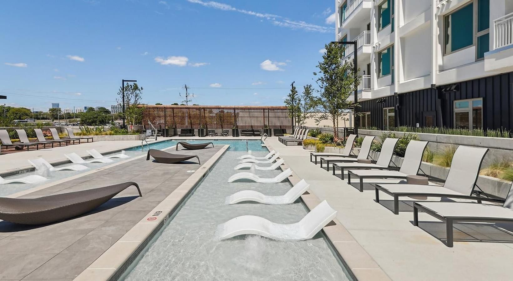 Apartment Stylish Retreat Near Downtown Nashville