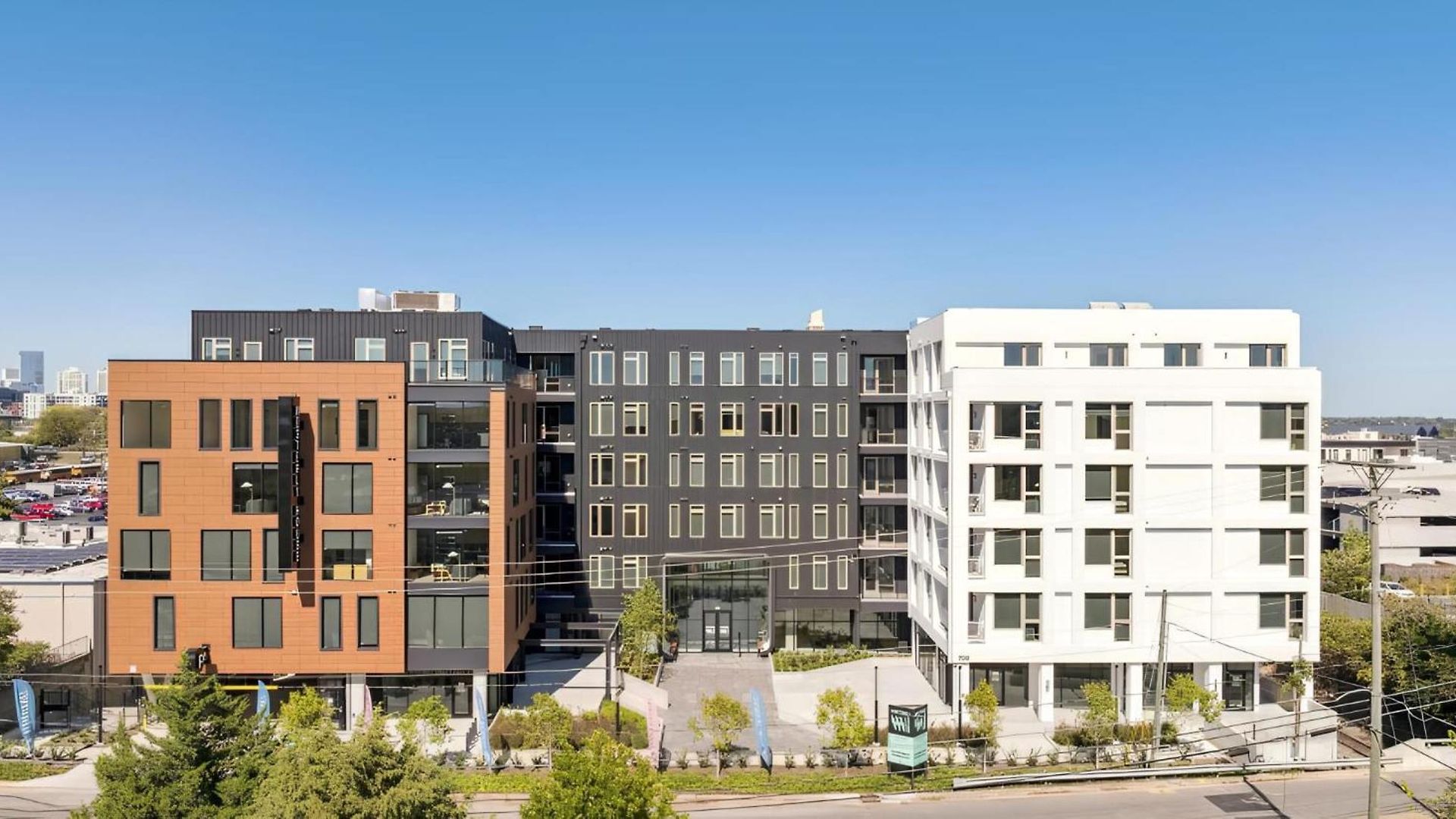 Apartment Stylish Retreat Near Downtown *