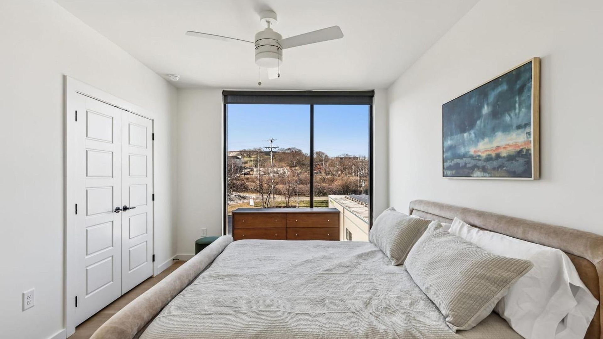Apartment Stylish Retreat Near Downtown Nashville
