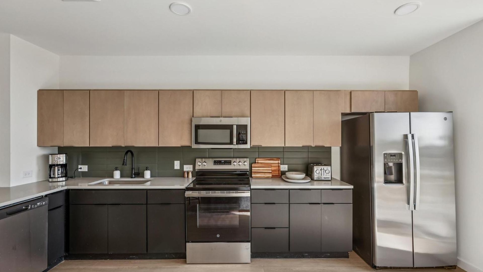 Apartment Stylish Retreat Near Downtown Nashville