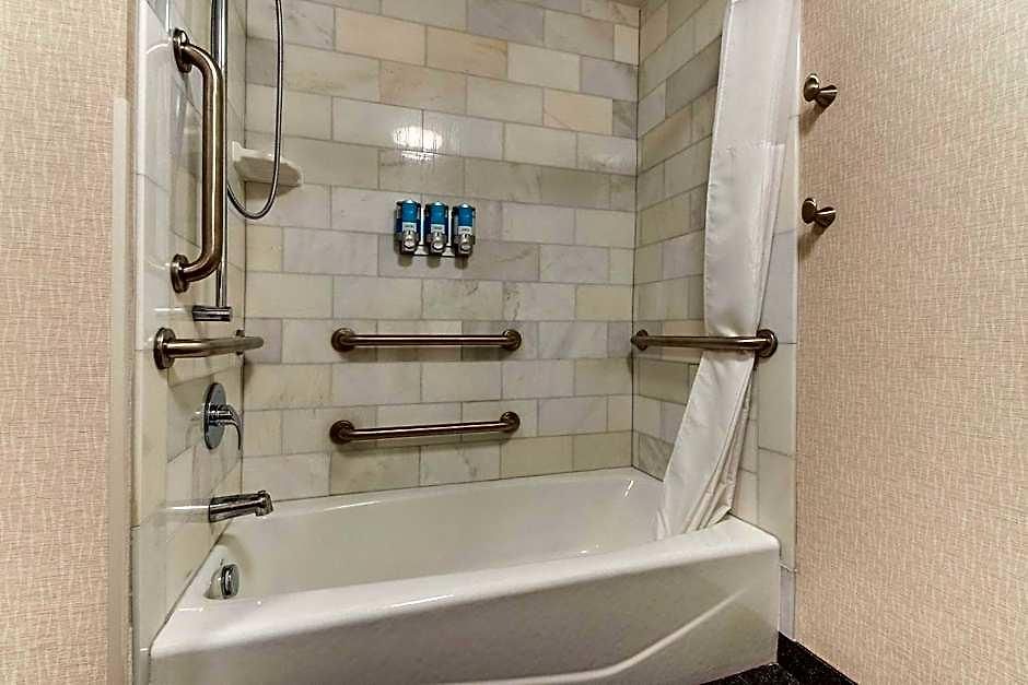 Drury Plaza Downtown Hotel Nashville