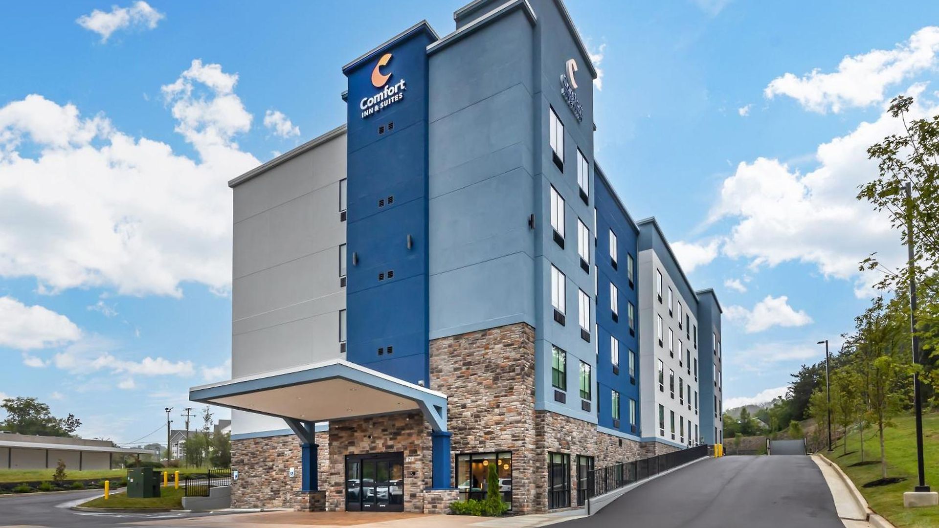 Comfort & Bellevue Hotel 4*