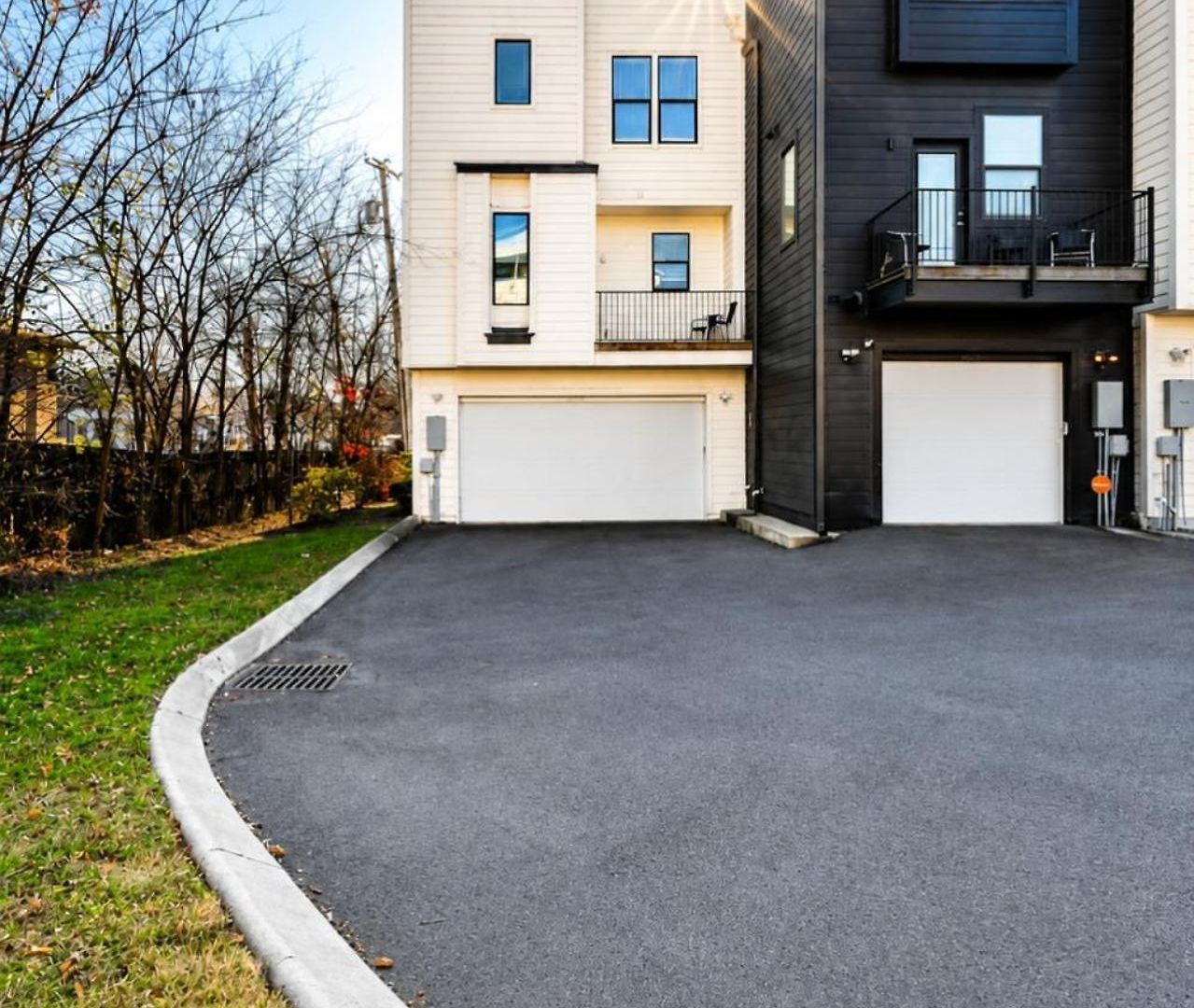 Holiday home 4br Oasis With Rooftop Skyline Views Nashville