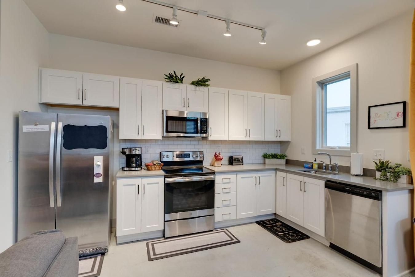 Apartment Spacious 2br Retreat, Near The Gulch