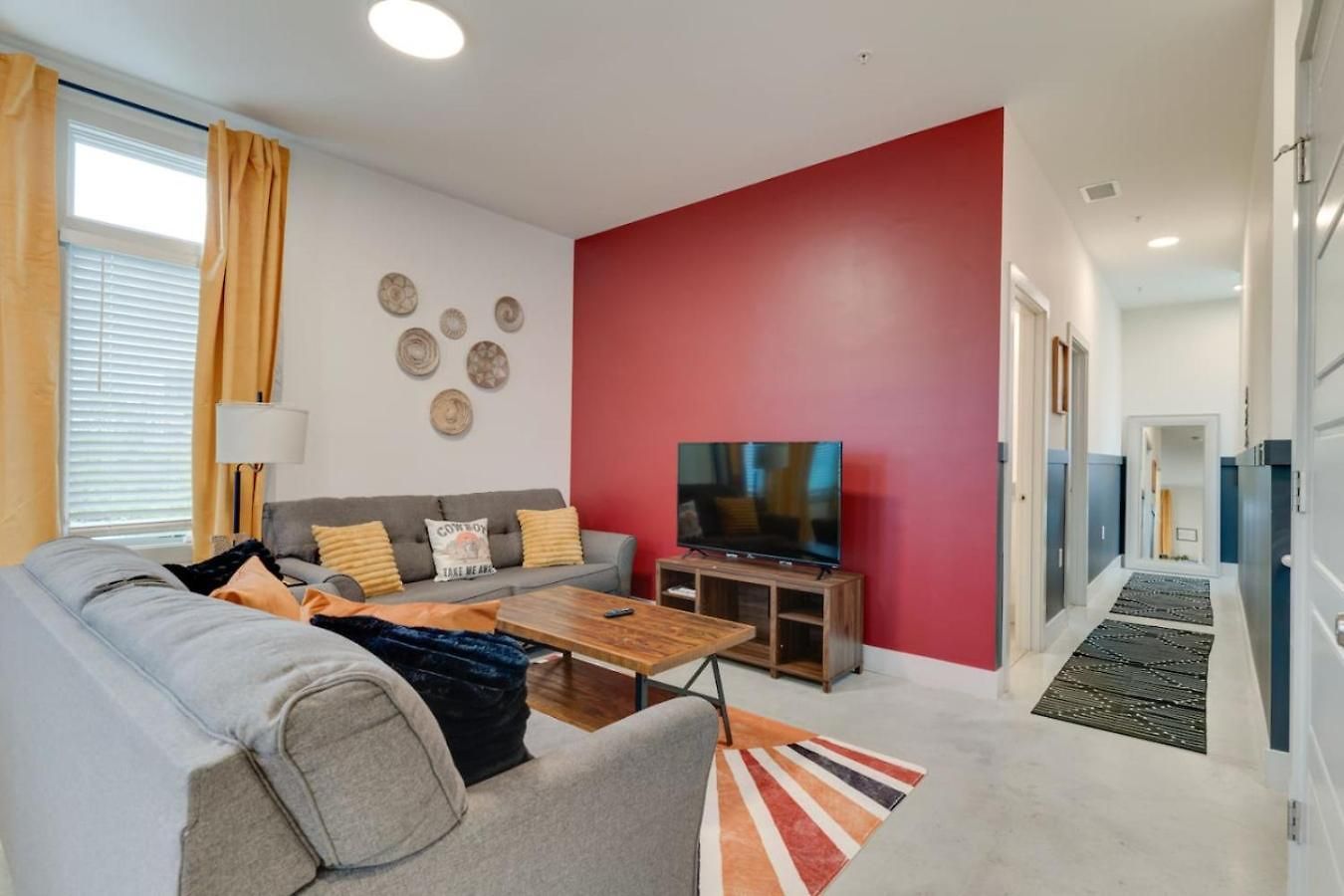 Spacious 2br Retreat, Near The Gulch *