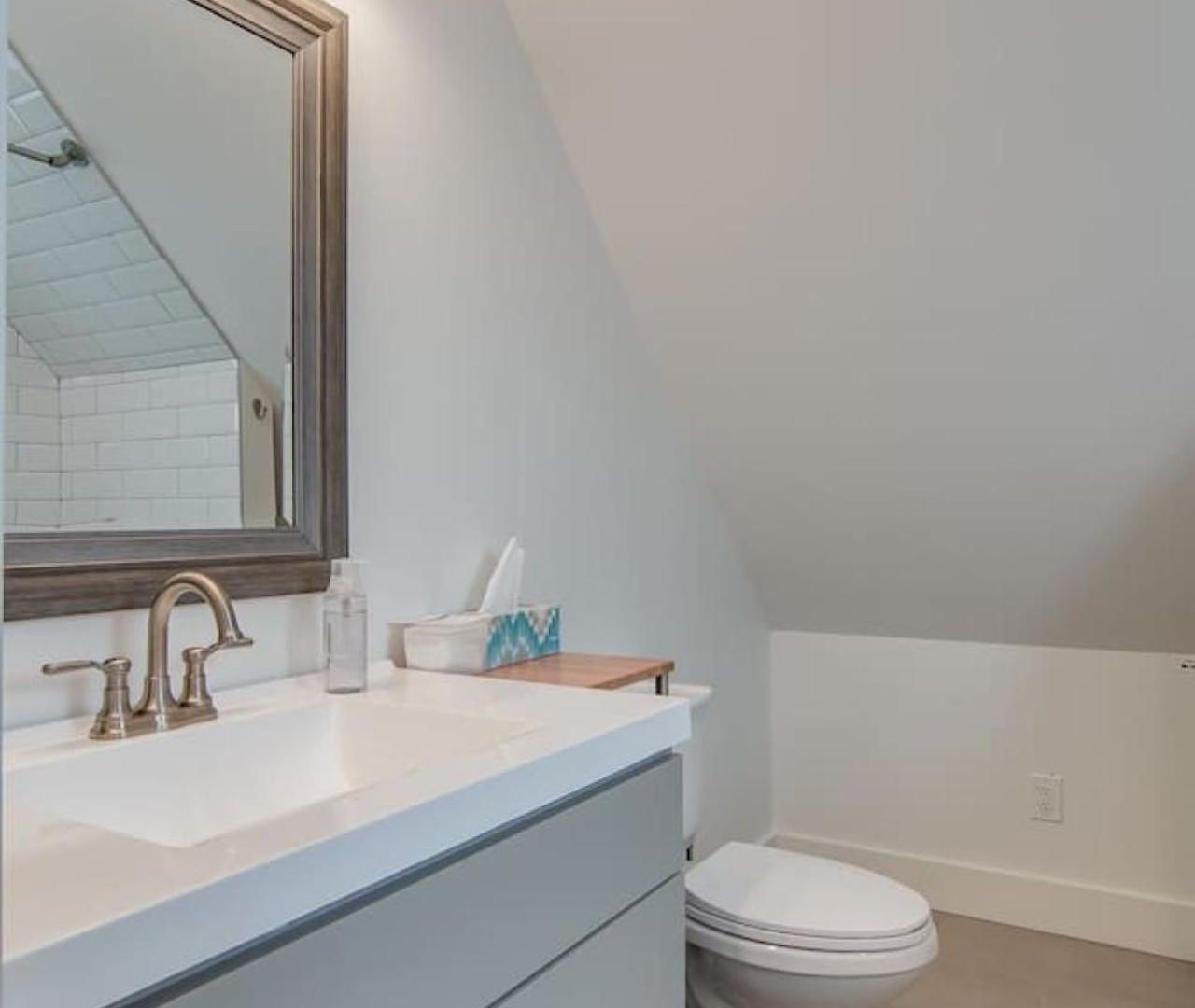 12 South Loft Walk To Coffee And Murals King Bed Apartment *
