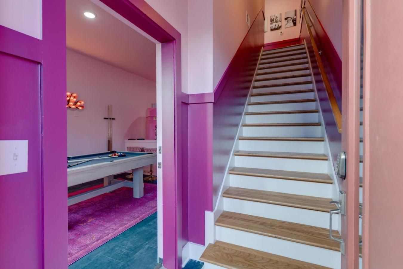 The Pink Palace, Rooftop Deck, Bachelorette Hq Holiday home