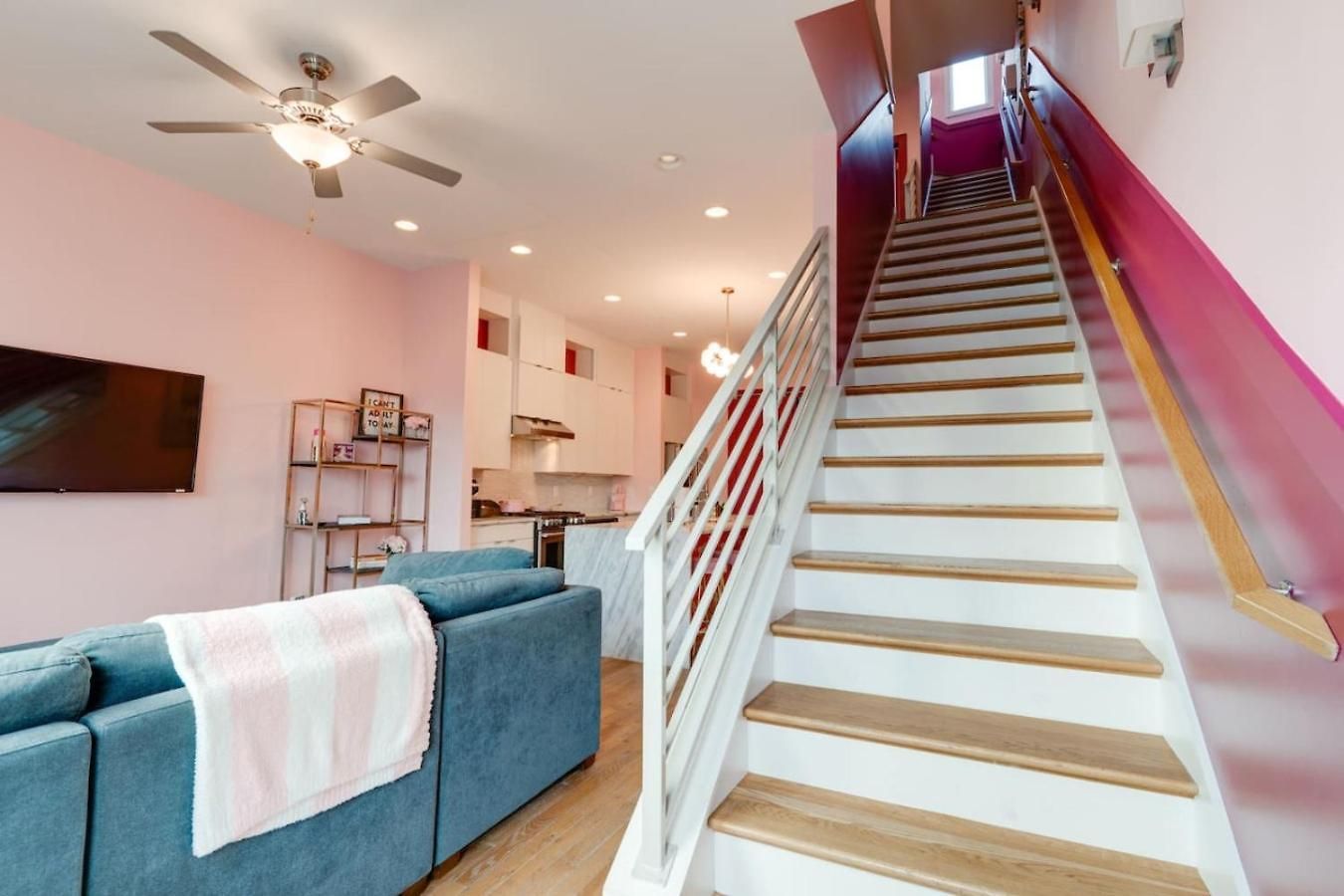 The Pink Palace, Rooftop Deck, Bachelorette Hq Holiday home Nashville
