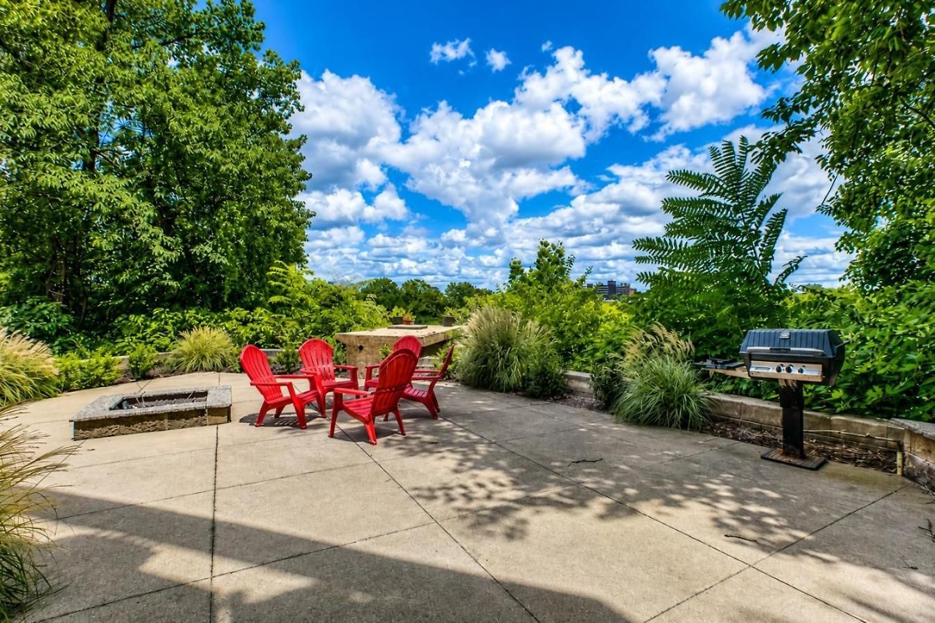 Apartment Chic Retreat, River Views And Vip Vibes *