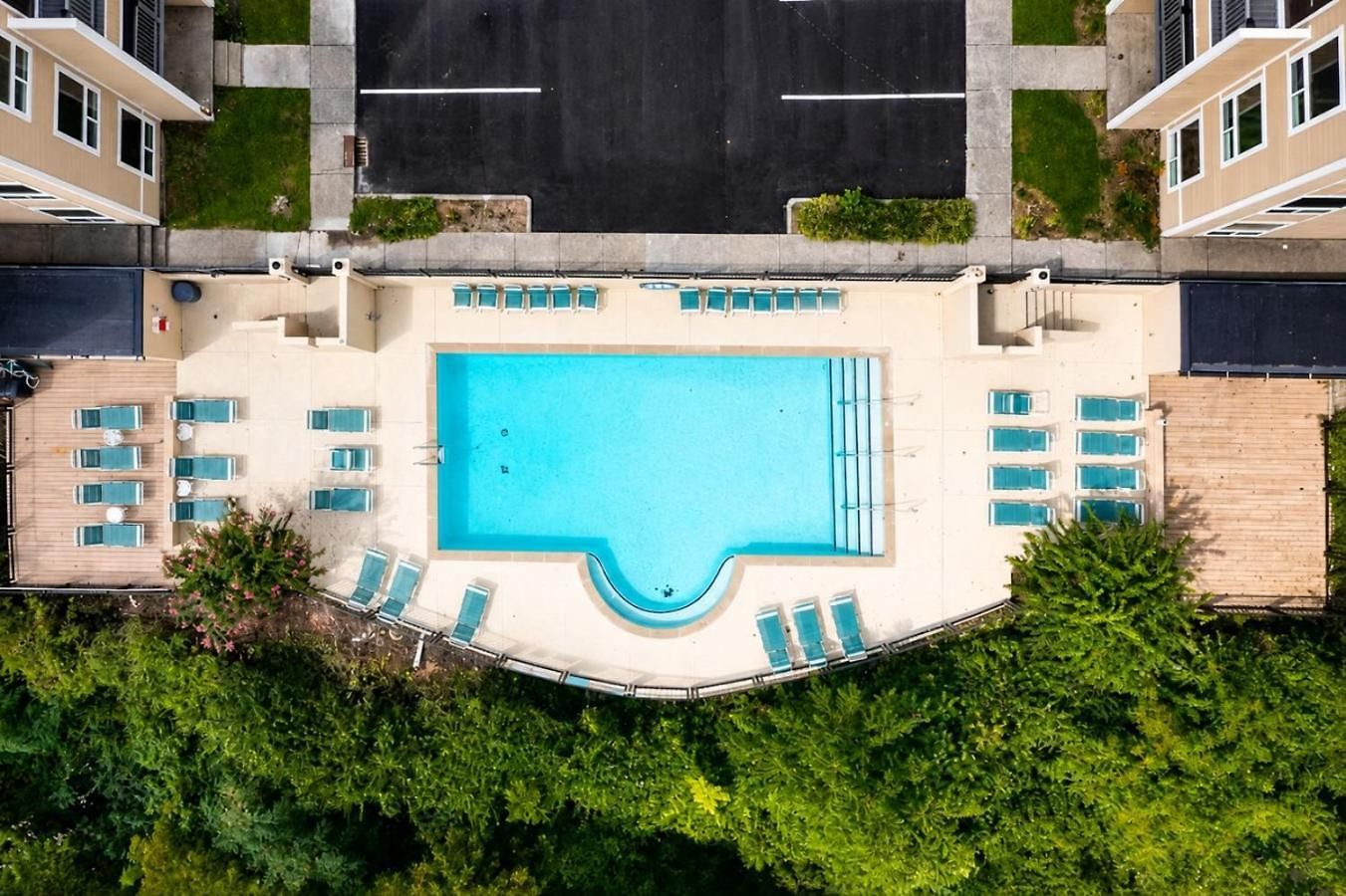 Chic Retreat, River Views And Vip Vibes