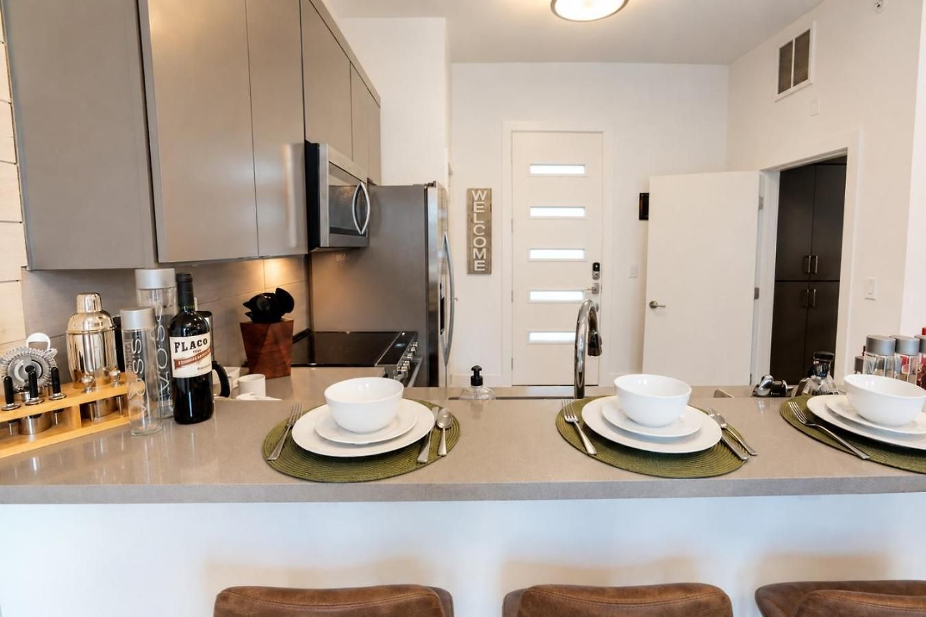 Vandy Midtown L Washer Dryer And Free Parking Holiday home *