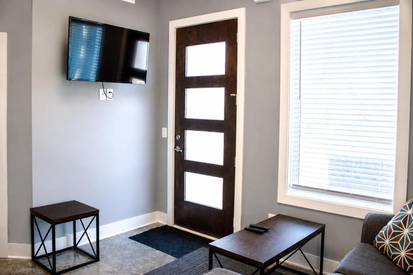Apartment Music Near Downtown Nashville