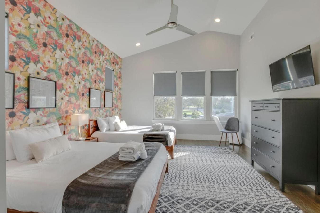 Spacious Gulch Retreat Super Skyline Views * Nashville