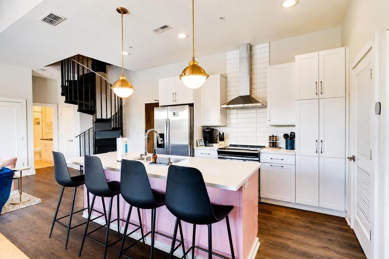 West End 4 Bd L 4bath Walk To Bars-close To Broadway Apartment