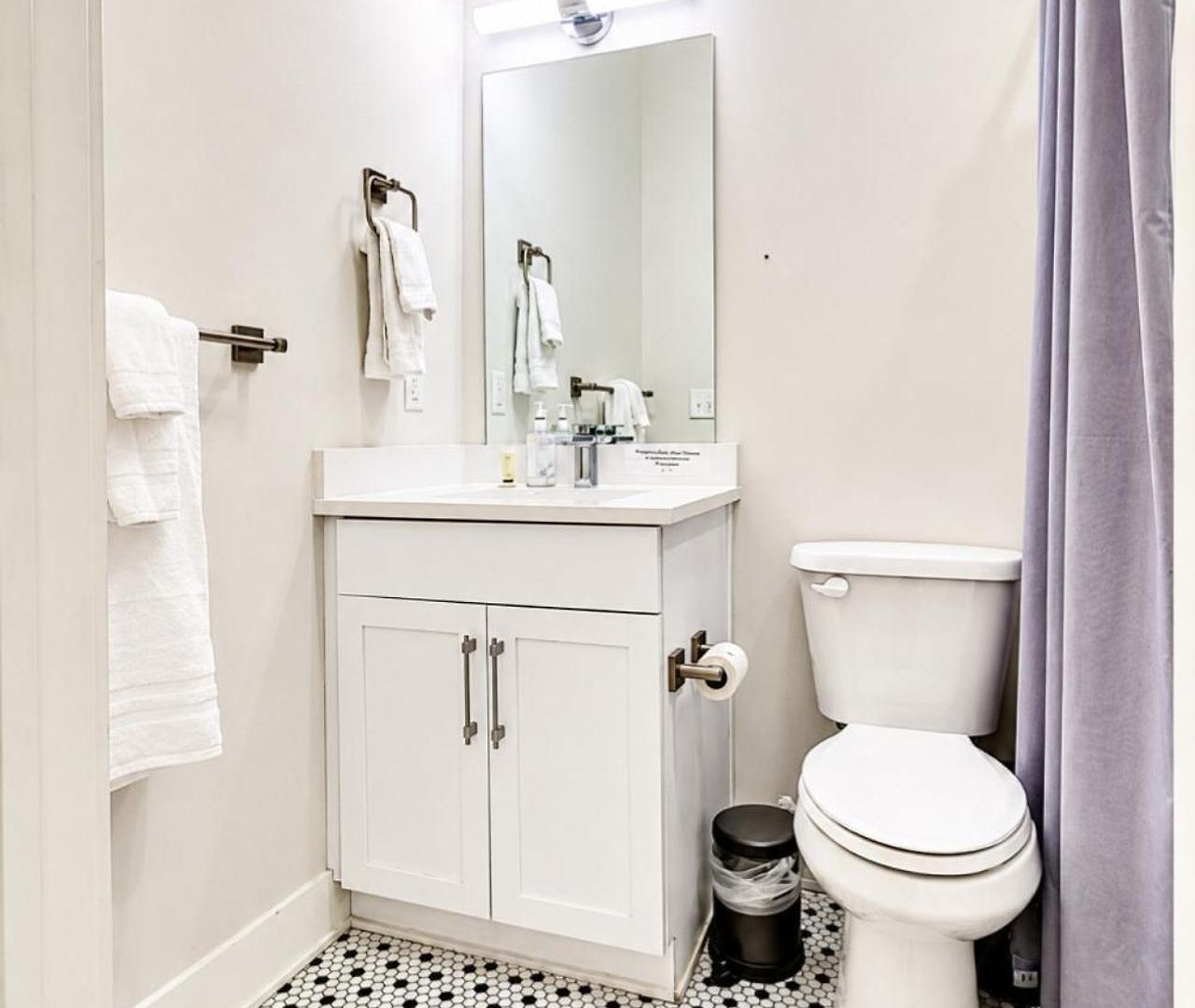 West End 4 Bd L 4bath Walk To Bars-close To Broadway
