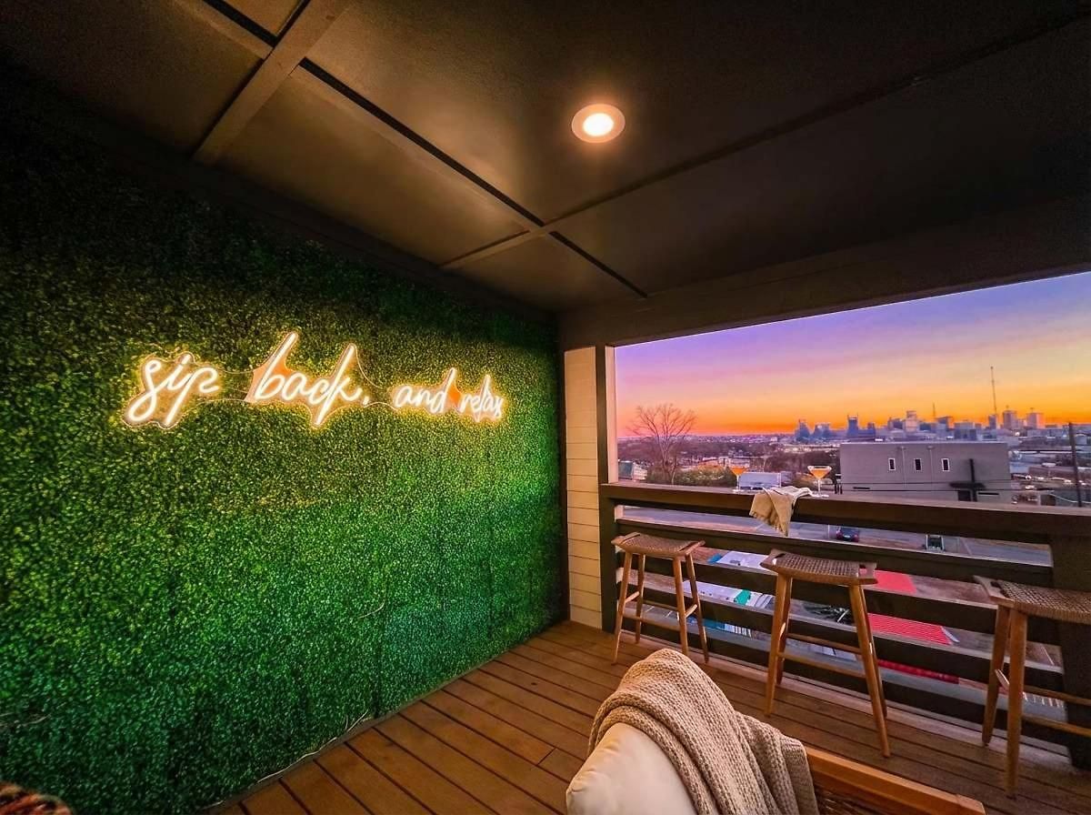 Holiday home Luxe Pool Hot Tub & Game Downtown