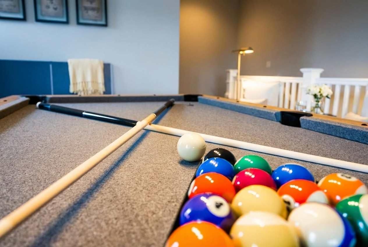 Holiday home Luxe Pool Hot Tub & Game Downtown *