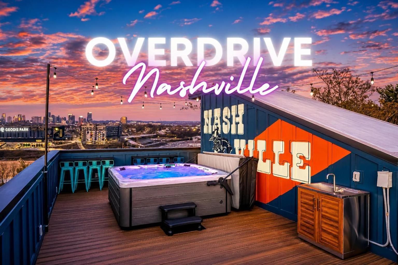 Rooftop Deck Hot Tub & Game In Holiday home *